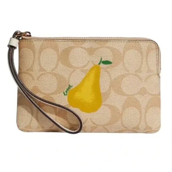 New COACH Pear Wristlet Wallet - Picture 1 of 2